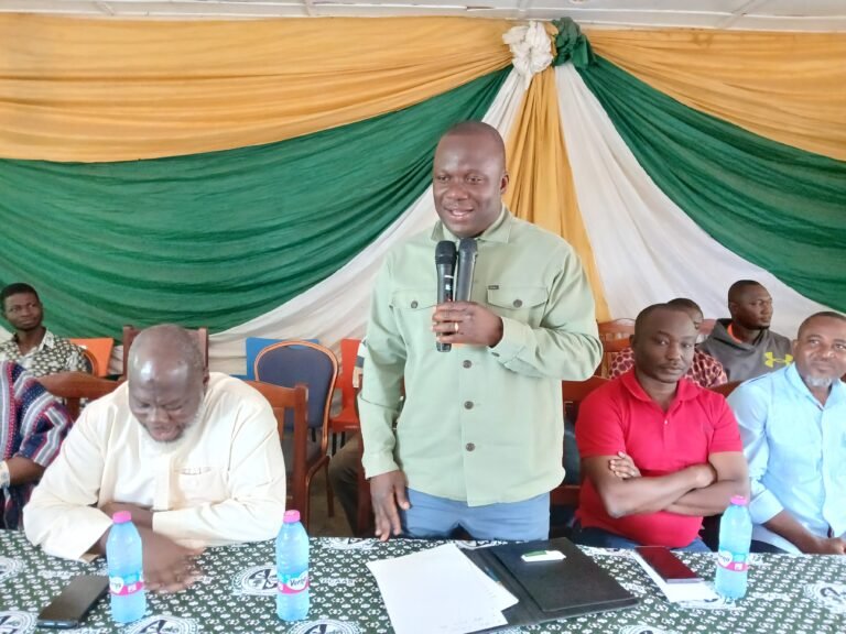 Lawyer Abu Jinapor Promises to Construct Entance Wall For Damongo Agric College.
